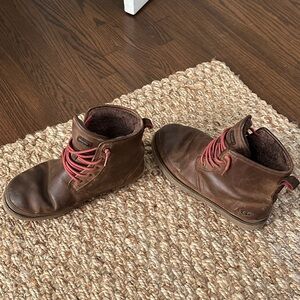 Men’s Uggs waterproof rain / snow boots